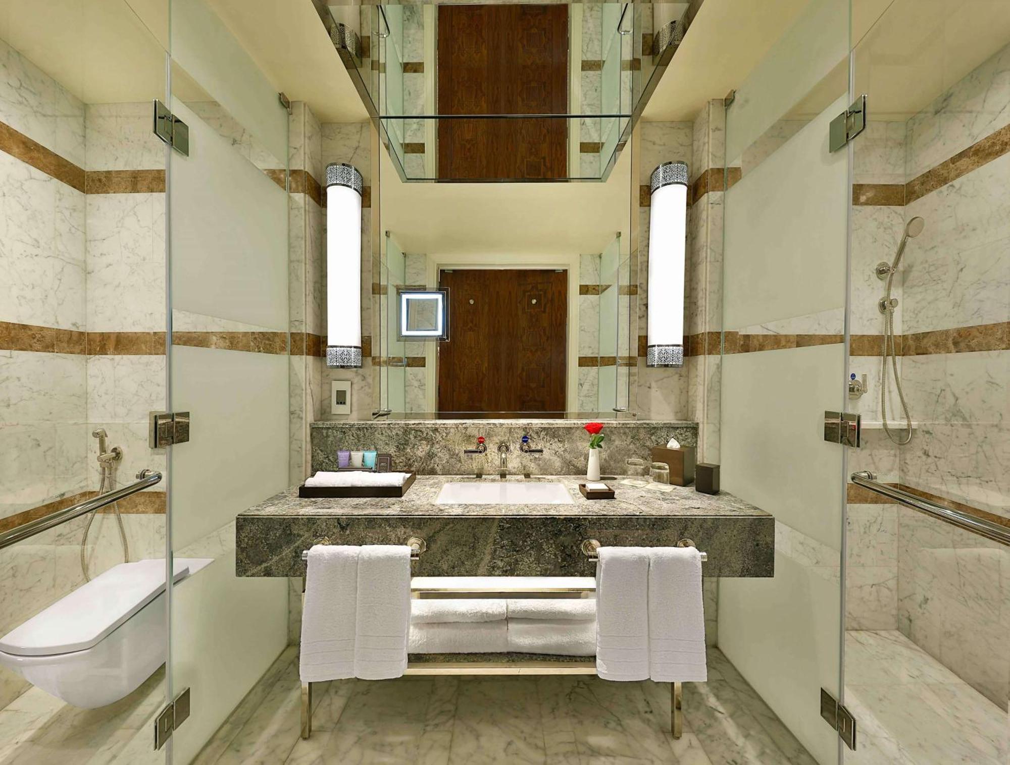 Hotel Conrad Jabal Omar Makkah Mekka Exterior foto Bathroom